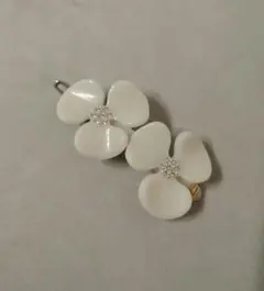 ALEXANDRE DE PARIS ボールピン 花モチーフ ヘアピン 巾着付き - メルカリ