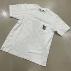 【ユニクロ】UNIQLO 進撃の巨人　Tシャツ S