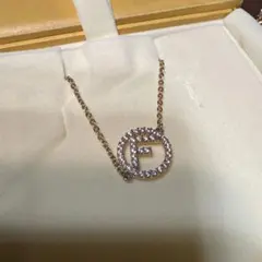 FENDI ゴールド　ブレスレットのサムネイル