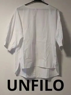 UNFILO ホワイト 半袖 ブラウス Mサイズのサムネイル
