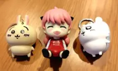 アニメキャラクター キーホルダー など　 ちいかわ　アーニャ