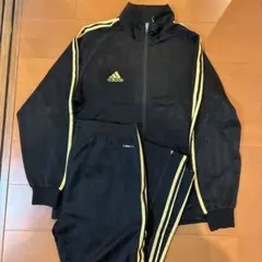adidas ジャージ 上下セット ブラック ゴールドのサムネイル