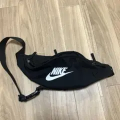 Nike ボディバッグ ブラック