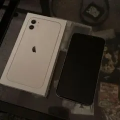 Apple iPhone 11 ホワイト 本体 箱付き