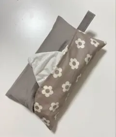 吊り下げれるティッシュケース　花柄ブラウンくすみカラー