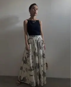 AMERI】MEDI MALAGA PLENTIFUL FLARED SK - メルカリ