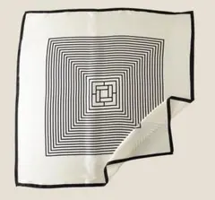 幾何学模様シルク100%スカーフモノトーンストライプ　大判絹製バンダナ約68cm