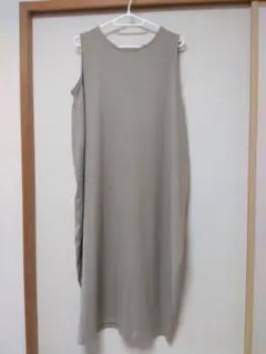 【AZUL BY MOUSSY ベージュ ノースリーブ ロングワンピース】