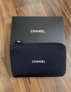 シャネル ノベルティブラック　化粧ポーチ CHANEL　黒　非売品　新品未使用