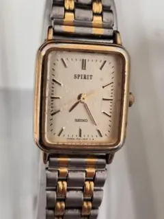 稼働品　SEIKO SPIRIT 1F21-5B20 クォーツ 腕時計