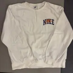 Nike ホワイト スウェット トレーナー