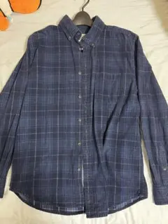 ネイビー系チェック柄長袖シャツ