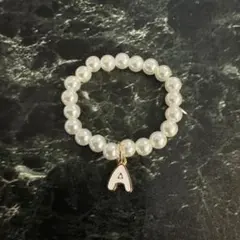 Item thumbnail for item f5d64e5b-3e3d-4908-823f-39947916326a