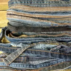 デニムはぎれ　デニムリメイク素材　ダブルステッチ　ジーンズはぎれ
