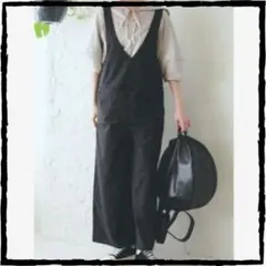 ほぼ 新品 未使用 もりのがっこう ブラック サロペット M サイズ V ネック