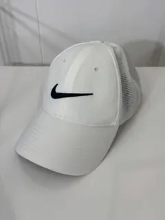 美品　Nike ホワイト メッシュバックキャップ