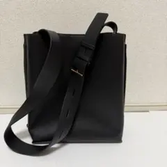 エポール ショルダーバッグ ブラック ダブルフェイススムース素材 