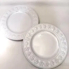 美品☆ウェッジウッド☆ホワイト皿 花模様エンボス加工 2枚セット