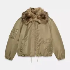 ZARA フェイクファー襟ボンバージャケット　Sサイズ