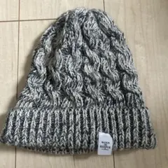 MAISON DE REEFUR ケーブル編みニットビーニー