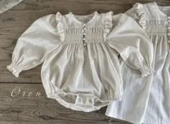 OREN フリル付きロンパース S