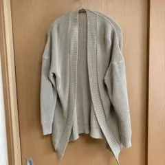 ベージュ ニットカーディガン ロング丈のサムネイル