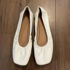 GU ギャザーフラットシューズ M ホワイト