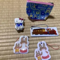ミニオンズポーチとキャラクターグッズセット