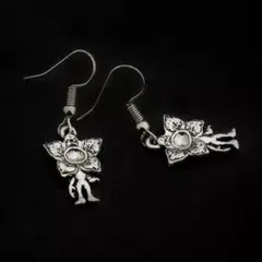 ストレンジャーシングス デモゴルゴンピアス