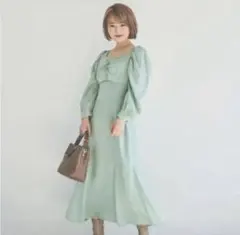 新品　にたまご×dazzlin シャイニーマーメイドワンピース