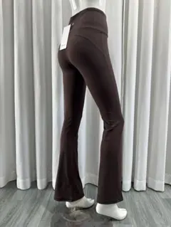 Lululemon Groove SHR nulu pant レギンス　サイズ４のサムネイル