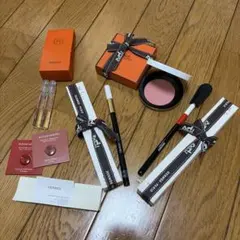 【新品未使用/未開封/包装】HERMES リップバーム メイクブラシ　2点セット 新品未使用/未開封/包装】HERMES リップバーム メイクブラシ 2点セット