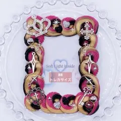 【B8 トレカ】ホイップデコ 硬質ケース トレカケース 推し活 金×黒×赤 王冠