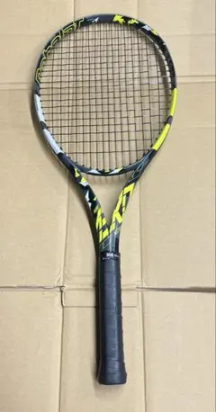 バボラ　PURE AERO TEAM 100 G1