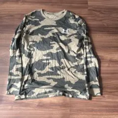UNDER ARMOUR 長袖カットソー