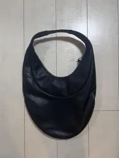 BVLGARI 黒 レザー ショルダーバッグのサムネイル
