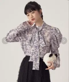 田中みな実着クラネCLANEシアー花柄カーディガン - メルカリ