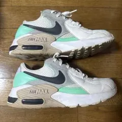 NIKE スニーカー
