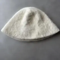 모피 버킷 모자 화이트