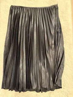 美品　Casolo 黒 プリーツスカート