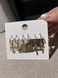 FOREVER 21 ゴールドフープピアスセット