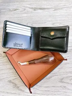 ルガトショルダーグリーン　二つ折りウォレット