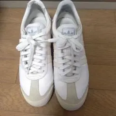 adidas Samoa ホワイト スニーカー
