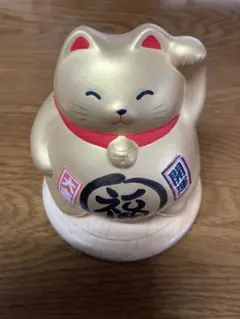 招福　金の招き猫 光エネルギー発生装置