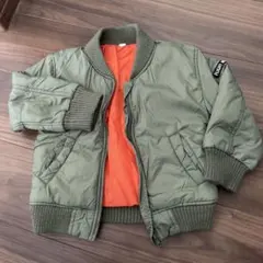 オリーブグリーン MA-1ジャケット