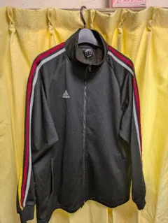 adidas ジップアップジャケット O ブラック/レッド