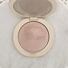 Dior ハイライト クチュール ルミナイザー 02 PINK GLOW
