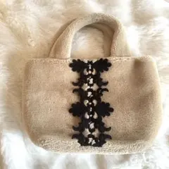近沢レース もこもこ ファー トートバッグ ベージュ ブラック 刺繍 ミニトート