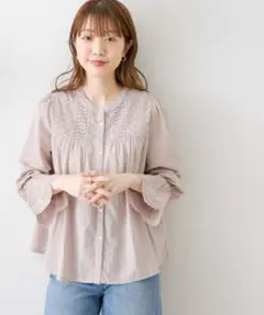 ◎新品サニーレーベル　2WAYスカラップコットンレースブラウスのサムネイル