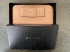 PRADA リボン付き ピンク 長財布